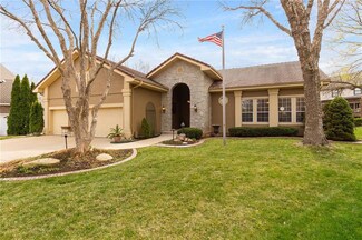 12521 Richards St, Overland Park, KS 66213