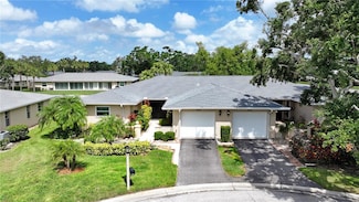 6948 W Country Club Dr N Unit V81, Sarasota, FL 34243