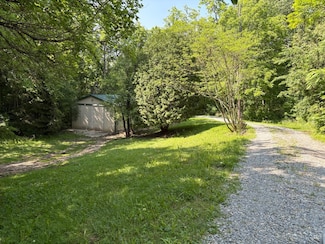63 Willettsville Pike, Hillsboro, OH 45133
