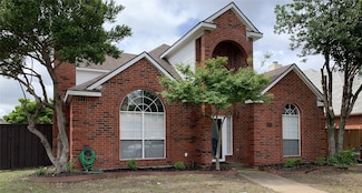 2716 Garden Springs Dr, Richardson, TX 75082