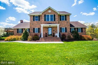 1825 Riverview Dr, Toms Brook, VA 22660