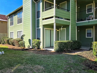 14777 Wunderlich Dr Unit 305, Houston, TX 77069