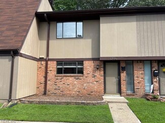 1206 Willow Green Dr, Newport News, VA 23602