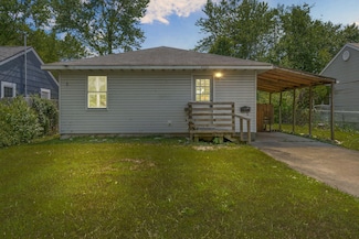 2528 W High St, Springfield, MO 65803