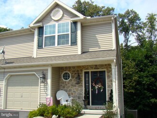25 Marsha Dr, Cressona, PA 17929