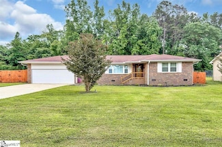 469 Royal Oak Dr, Spartanburg, SC 29302