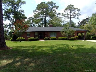 601 N Trinity St, Geneva, AL 36340