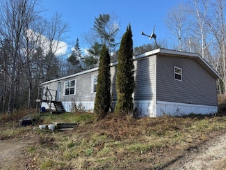 7 Breezy Point Rd, Warren, NH 03279
