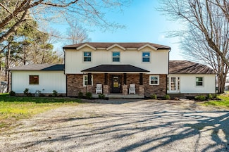 533 Lee Rd, Cottontown, TN 37048