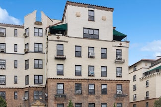 1273 North Ave Unit Ent 9, 3C, New Rochelle, NY 10804