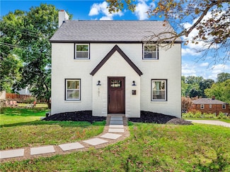 101 Rose Ave, West View, PA 15229