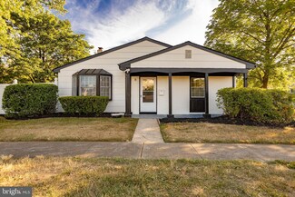 8 Farragut Ct, Willingboro, NJ 08046