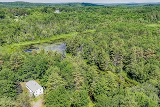 190 Winthrop Center Rd, Winthrop, ME 04364
