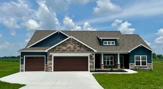 6711 W Division Line Rd, Delphi, IN 46923