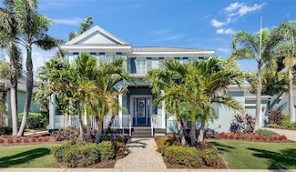 718 Manns Harbor Dr, Apollo Beach, FL 33572
