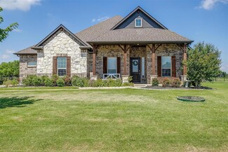2028 Glen Hollow Ct, Joshua, TX 76058