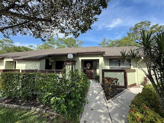 320 Elmira Ct, Royal Palm Beach, FL 33411