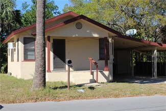 802 La Salle St, Clearwater, FL 33755