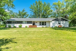 1525 Goldspur Dr E, Fort Wayne, IN 46804