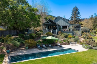 8383 W Dry Creek Rd, Healdsburg, CA 95448