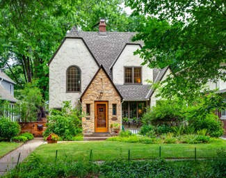 2027 Portland Ave, Saint Paul, MN 55104