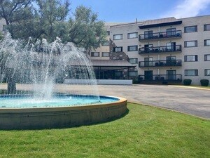 6700 S Brainard Ave Unit 103, Countryside, IL 60525
