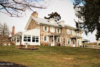 689 Village Rd, Muncy, PA 17756