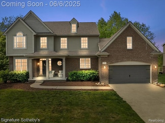 871 Wynstone Cir S, Oakland Charter Township, MI 48363