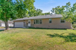 2009 E 88th St, Bloomington, MN 55425