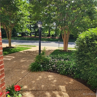 8133 Belton Cir, Mechanicsville, VA 23116