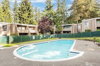 4801 180th St SW Unit B203, Lynnwood, WA 98037