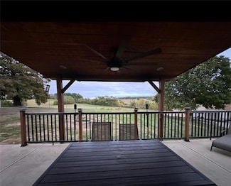 1911 S 41st St, Saint Joseph, MO 64507