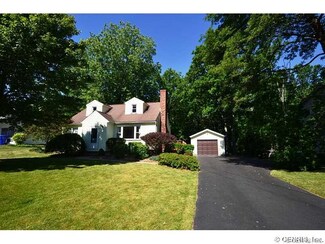 37 Hilltop Dr, North Chili, NY 14514