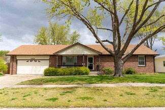 8916 W Birch Ln, Wichita, KS 67212
