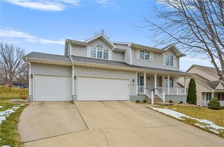 6821 Morningside Cir, Johnston, IA 50131