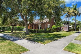 1201 Harrison St, Hollywood, FL 33019