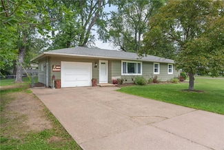 1516 Mitscher Ave, Eau Claire, WI 54701
