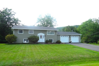 4905 Pinecrest Rd, Millport, NY 14864