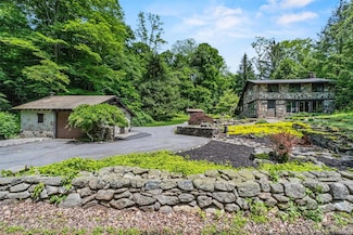 1670 Baptist Church Rd, Yorktown Heights, NY 10598