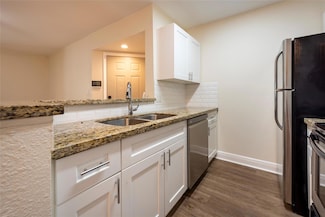2906 S University Dr Unit 10104, Davie, FL 33328
