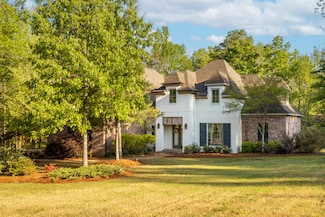 110 Belmont Dr, Starkville, MS 39759