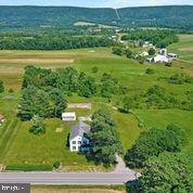 19376 Great Cove Rd, Mc Connellsburg, PA 17233