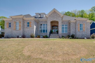 8072 Goose Ridge Dr SE, Owens Cross Roads, AL 35763