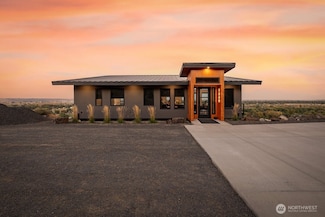 1880 Artemis Ridge, West Richland, WA 99353