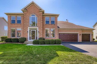 5325 Mardjetko Dr, Hoffman Estates, IL 60192