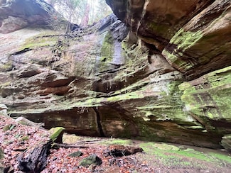 25779 Bailey Rd, Rockbridge, OH 43149