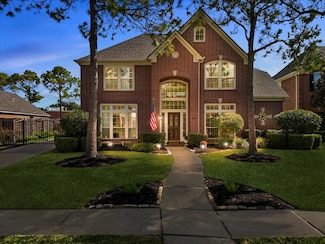 105 Pelican Ct, League City, TX 77573