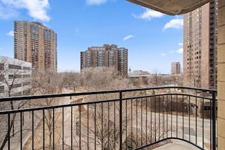 1225 Lasalle Ave Unit 708, Minneapolis, MN 55403