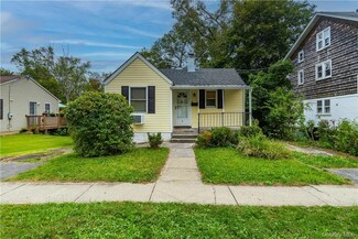 9 Oakland Ave, Walden, NY 12586