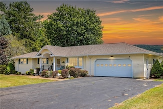 78 S Main St, Avoca, NY 14809